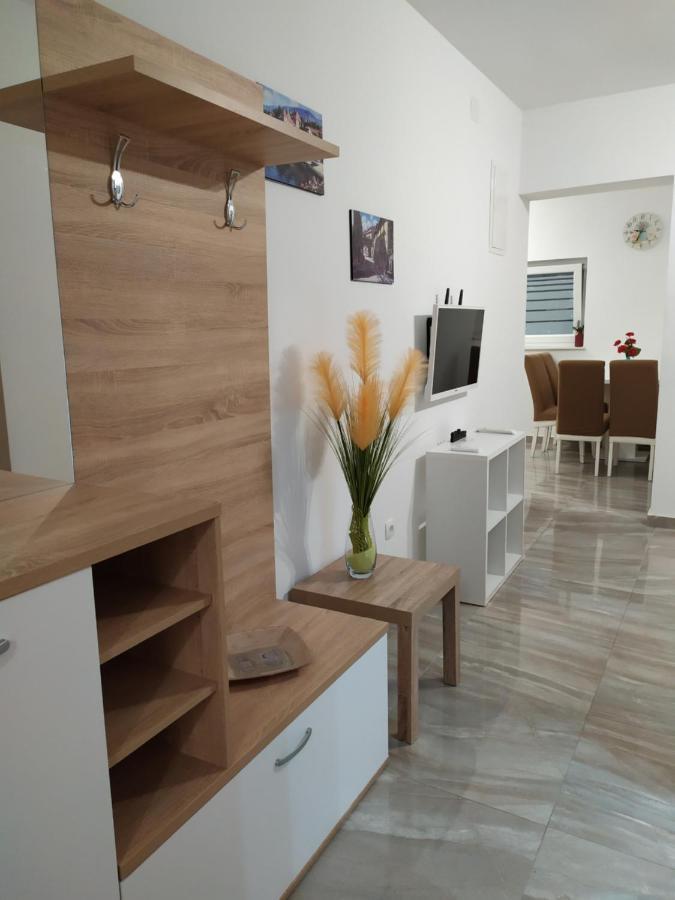 Apartmani Mira 닌 외부 사진