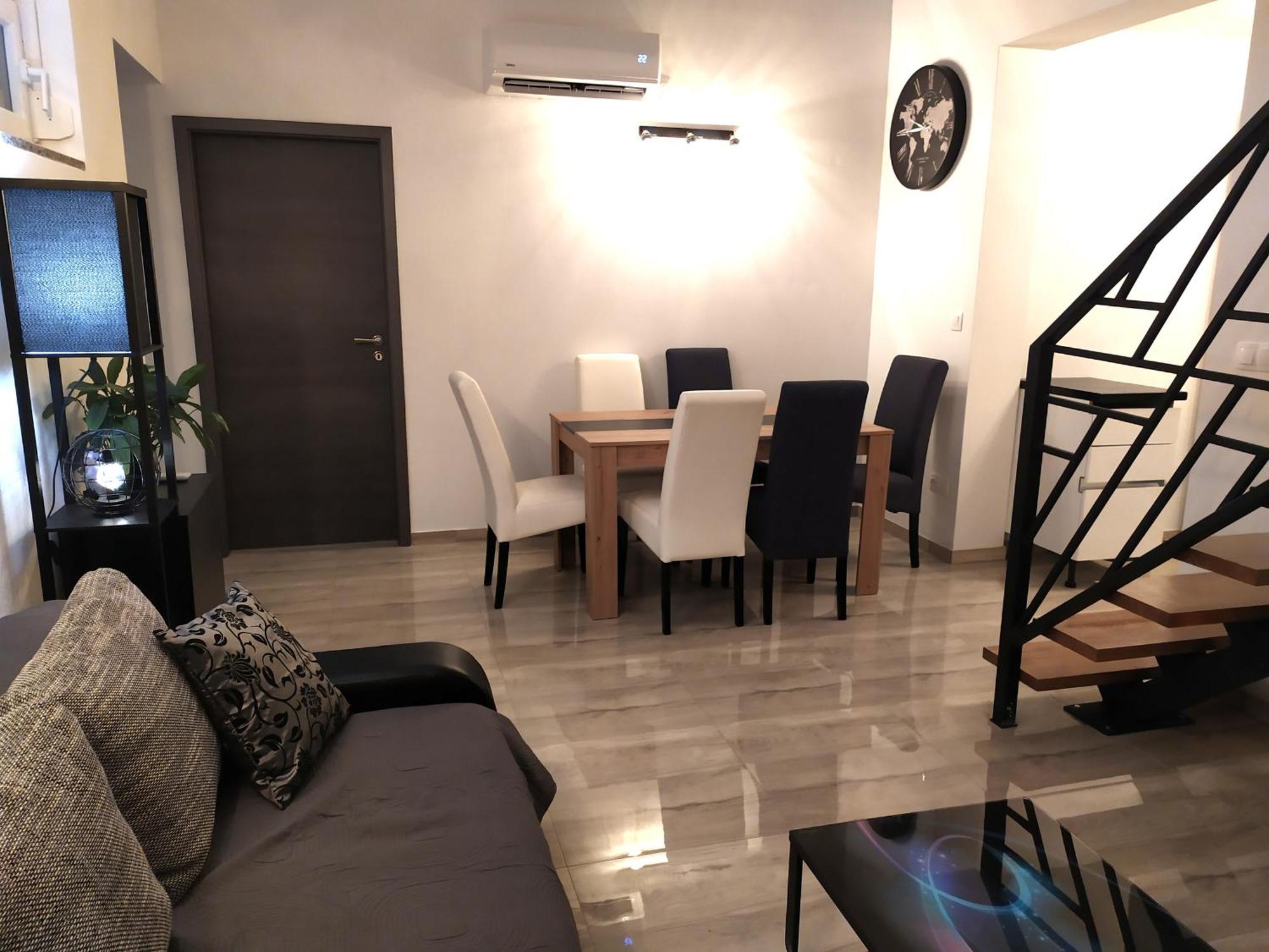 Apartmani Mira 닌 외부 사진